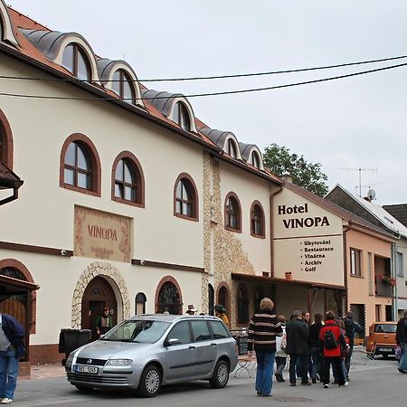 Hotel Vinopa Hustopece Exterior photo